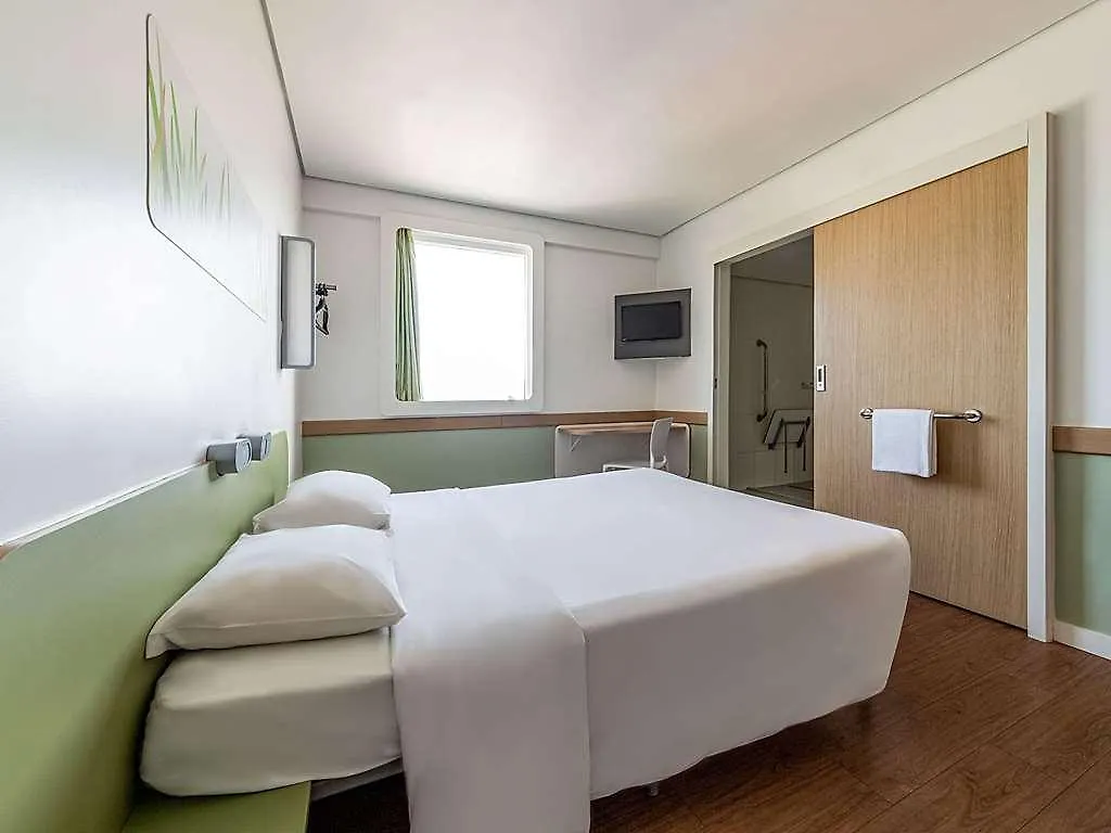 Ibis Budget Belfast City Centre Hotel